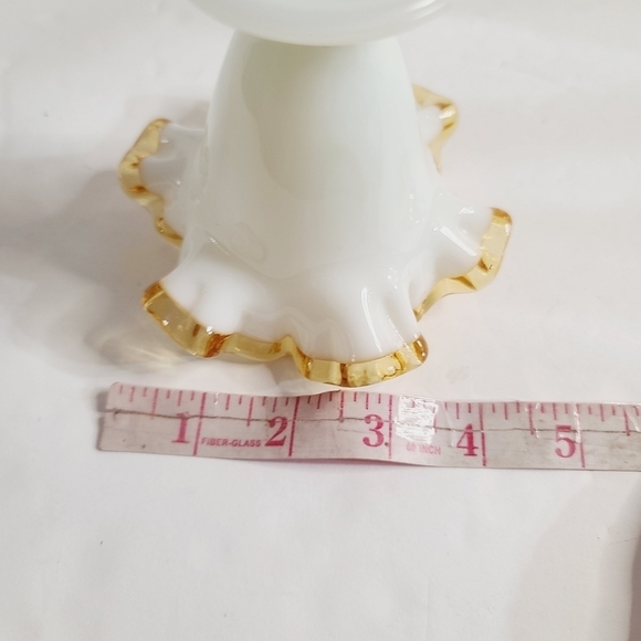 Vintage MCM Fenton Milk Glass Amber Gold Crest Ruffled Pedestal Vase - Picture 11 of 13